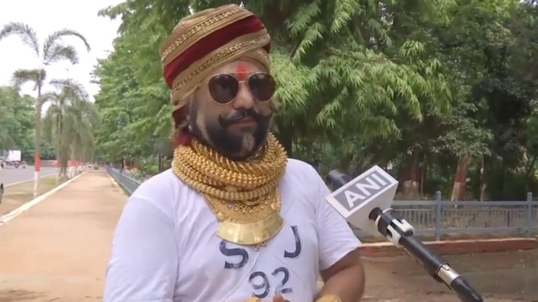 ‘Goldman’ of Bihar: Prem Singh Takes His Golden Motorcycle for Ride in Patna, Lauds State Government and Police (Watch Video)