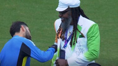 Virat Kohli Signs Autograph on Chris Gayle’s Blazer Ahead of IND vs PAK ICC T20 World Cup 2024 Match (See Pic)