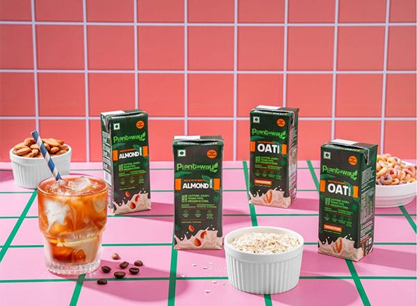 Business News | Plantaway Banks On Convenience: Introduces 200ml Oat and Almond Mylk Packs