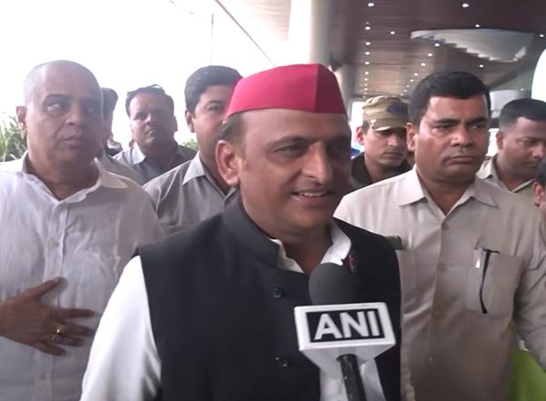 India News | INDIA Bloc Meeting: Akhilesh Yadav Leaves for Delhi to Discuss Further Strategy