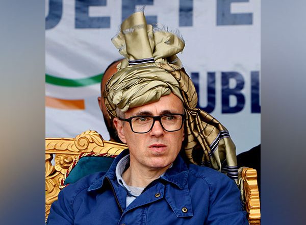 India News | Omar Abdullah and PDP in War of Words After Calls for Engineer Rashid's Release Post His Lok Sabha Win
