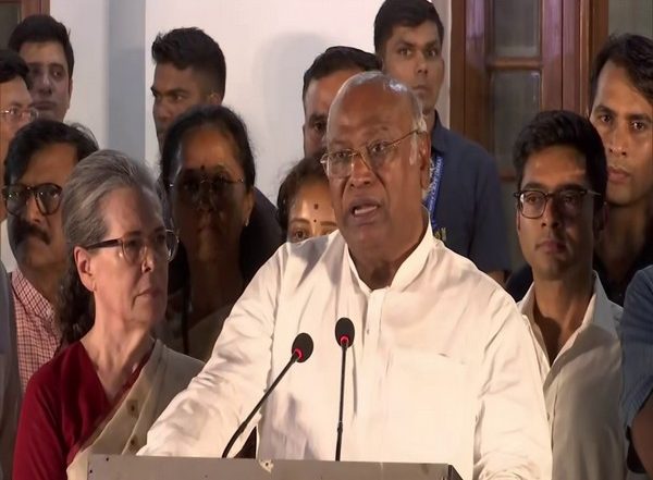 India News | Congress Convenes CWC Meet on June 8 to Discuss Lok Sabha Election Results
