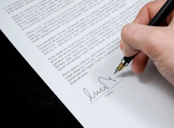 Business News | Muthoot Microfin and SBI Sign Co-lending Agreement to Empower Women Entrepreneurs