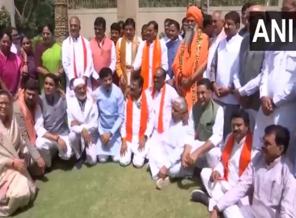 India News | BJP MPs from Madhya Pradesh Attend NDA Meeting to Elect Modi as Leader