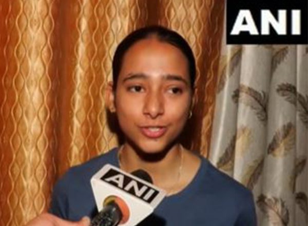 India News | Udhampur Girl Tops Jammu Division in JKBOSE Class 12th Exam in Science Stream