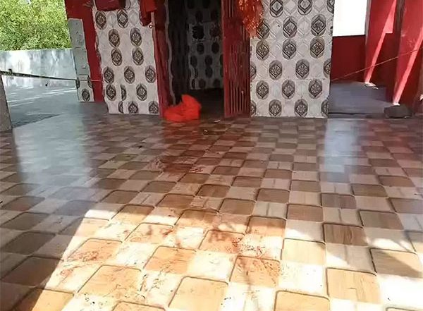 India News | 23-year-old Found Dead with Throat Slit at Temple in Bihar's Belawan