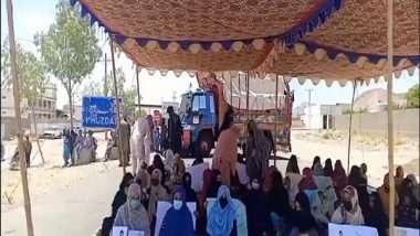 World News | Families of Abducted Baloch Individuals Block Major Roads at Khuzdar