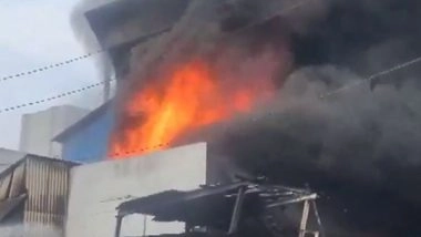 India News | Maharashtra: Fire Breaks out at Chemical Factory in Dombivli