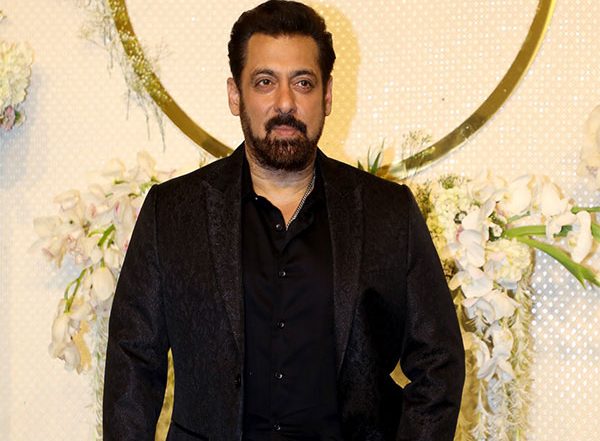 Entertainment News | Salman Khan's Statement Recorded by Mumbai Crime Branch over Firing Incident Outside His Residence