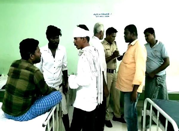 India News | Andhra: YSRCP, TDP Workers Clash in Nellore, Seven Injured