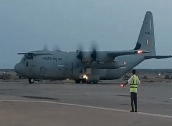India News | Kuwait Fire: IAF's C-130J Super Hercules on Stand-by at Hindan Airbase for Bringing Back Bodies of Indians