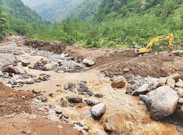 World News | Nepal: Four from Same Family Killed in Taplejung Landslide