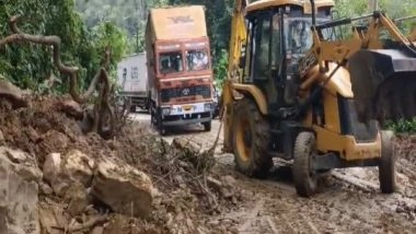 India News | Heavy Rains Trigger Major Landslides on National Highway, Traffic Paralyzed for Hours