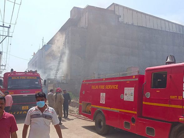 Led Factory Fire India News | Fire Breaks out at LED Factory in Delhi's Mundka ...