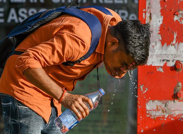 India News | Severe Heat Wave Conditions Persist over Parts of Uttar Pradesh, Delhi, Haryana, Chandigarh: Met Department