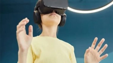 Tech News | Apple Suspends Vision Pro 2 Development, May Shift to Cheaper Headset