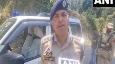 India News | J-K Police Arrest Man for Snatching Service Weapon from Police Personnel