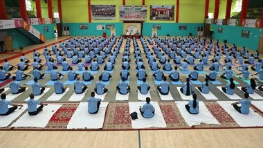 India News | Assam Rifles Organises Yoga Event at Headquarters to Celebrate 10th International Day of Yoga