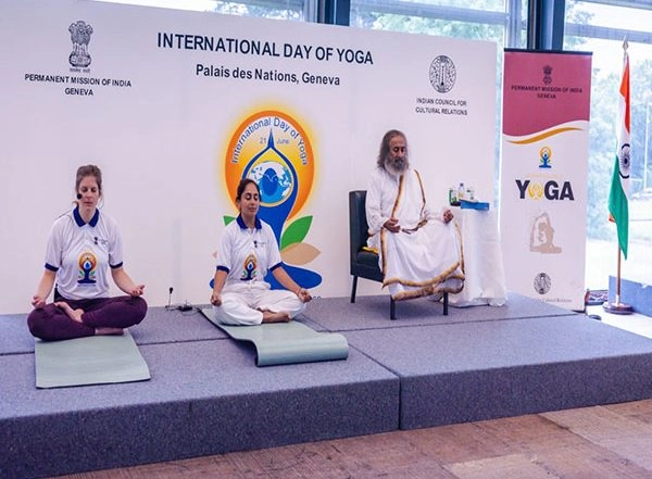 World News | Geneva: Global Spiritual Leader Ravi Shankar Leads Yoga Day Celebrations at the United Nations HQ