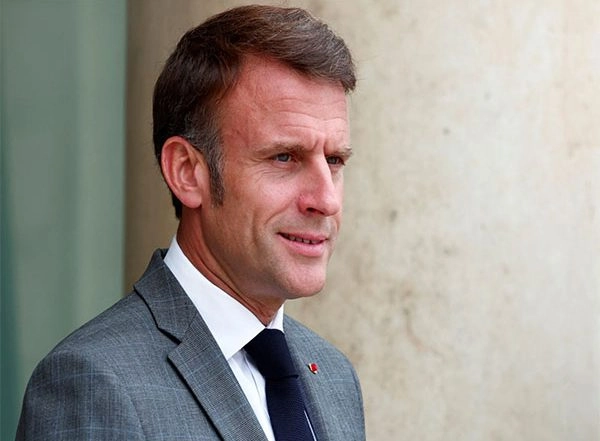 World News | Macron Warns of 'civil War' Threat if Far Left or Far Right Wins in Snap Election