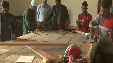 India News | Artisans and Craftspeople of Srinagar Avail Benefits from the Vishwakarma Scheme