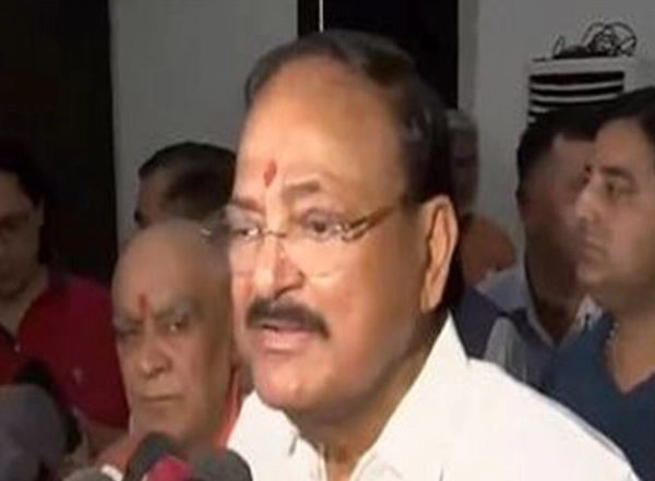 India News | Students' Textbooks Should Include Chapter on How Emergency Was Imposed : Former Vice President Venakaiah Naidu