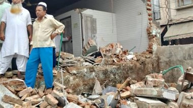 India News | Delhi: MCD Conducts Anti-encroachment Drive in Mangolpuri