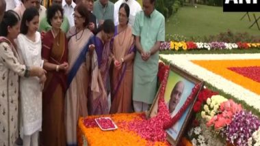 India News | Telangana: Former PM PV Narasimha Rao's Family Pays Tribute to Him on 103rd Birth Anniversary