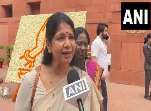 India News | Kanimozhi Moves Adjournment Motion for Discussion on Irregularities in NEET Exam