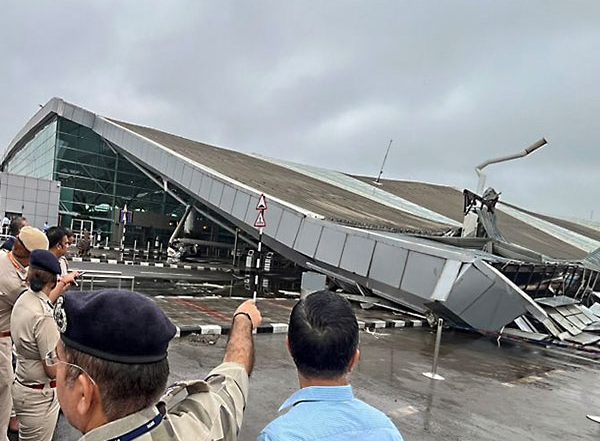 India News | DIAL Forms Technical Committee to Probe Cause of Canopy Collapse at Delhi Airport's T1 That Killed 1