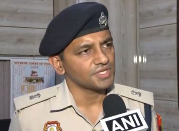 India News | Delhi Police Rescues 2 Kidnapped Children from Shakarpur, Kidnapper Remains at Large