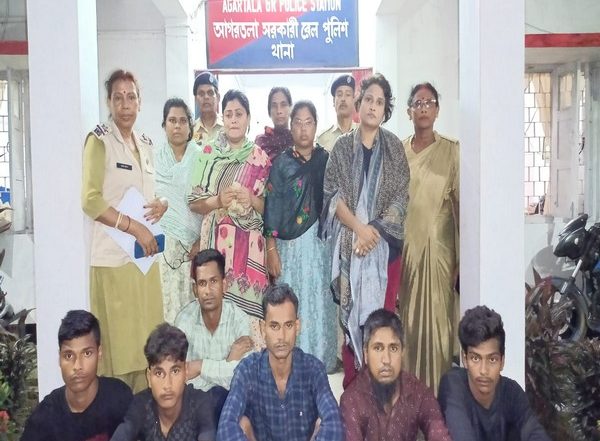 India News | Tripura: 11 Bangladeshis Apprehended at Agartala Railway Station for Entering India Illegally