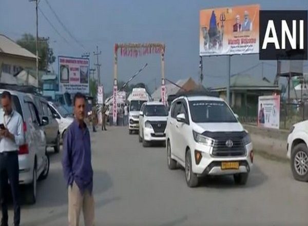 India News | Srinagar: Another Batch of Pilgrims Leave for Amarnath Yatra from Pantha Chowk Base Camp