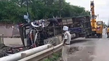 Bilaspur Road Accident: One Child Killed, Over 30 Others Injured After Bus Carrying Over 50 Passengers Overturns in Chhattisgarh (Watch Videos)