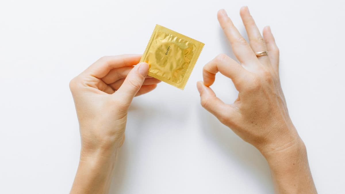 Should Flavoured Condoms Be Used Only for Oral Sex? Are They Safe for Vaginal or Anal Sex? Purpose, Safety Tips and Best Practices for Using Flavoured Condoms