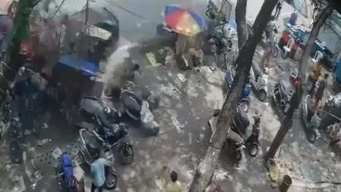 Accident Caught on Camera in Nagpur: Minor Garage Worker Loses Control of Car, Rams Into Pedestrians; Five Injured (Watch Video)