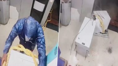 ATM Robbery Caught on Camera in Beed: Thieves Tie ATM Machine Using Ropes, Drag It by Car in Dharur; Video Surfaces