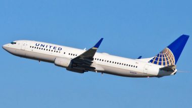 ‘Biohazard’ Scare: United Airlines Huston-Boston Flight 2477 Makes Emergency Landing After ‘Biohazard’ Leaves Crew Vomiting, Causes Panic Among Passengers; Pilot’s Distress Call Recording Surfaces