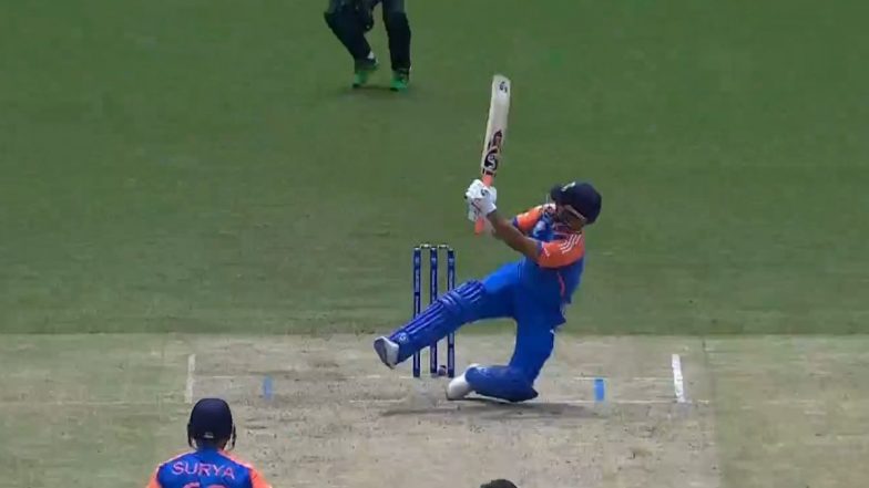 Rishabh Pant Falls on Ground While Trying To Play a Cheeky Ramp Shot Off Haris Rauf During IND vs PAK T20 World Cup Match (Watch Video)