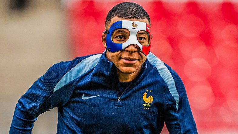 Kylian Mbappe Spotted in France Training in French National Flag Coloured Mask Following Nose Fracture in UEFA Euro 2024 Match, Picture Goes Viral