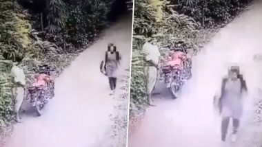 West Bengal Shocker: Man Flashes Private Parts, Masturbates in Front of Girl on Busy Road in Basirhat; Disgusting Video Goes Viral