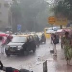 Mumbai Rains: Parts of City, Its Neighbouring Districts Lashed by Rainfall, Typical Monsoon Showers Yet to Arrive (Watch Videos)