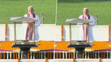 Narendra Modi Pays Tribute to Mahatma Gandhi at Rajghat Ahead of Swearing-in as Prime Minister (Watch Video)