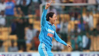 Smriti Mandhana Picks Up Her Maiden Wicket in International Cricket, Achieves Feat by Dismissing Sune Luus During IND-W vs SA-W 2nd ODI 2024 (Watch Video)