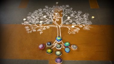 Vat Purnima 2024 Rangoli Designs: Celebrate Vat Purnima Vrat by Drawing Easy and Beautiful Rangoli Pattern Ideas at Your Home (Watch Videos)