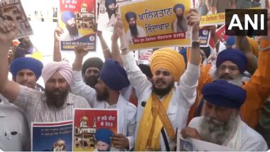 Operation Blue Star Anniversary: Pro-Khalistan Slogans Raised at Golden Temple in Punjab’s Amritsar, Display Jarnail Singh Bhindranwale’s Posters (Watch Video)