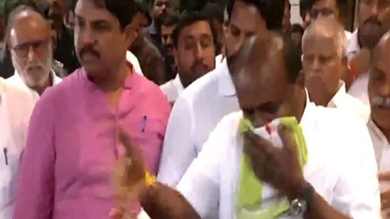 HD Kumaraswamy Health Update: JDS Leader Hospitalised in Bengaluru After Nose Starts Bleeding During Press Conference (Watch Video)