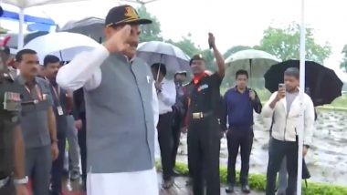 Kargil Vijay Diwas 2024: Madhya Pradesh CM Mohan Yadav Pays Tribute to Heroes of Kargil War Amid Rain in Bhopal (Watch Video)