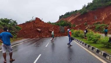 Karnataka Landslide: Gas Leakage Feared After Landslide Traps 2 Gas Tankers in in Shirur, Emergency Evacuation Underway (Watch Video)