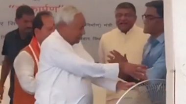 ‘Kahiye To Hum Aapka Pair Chhu Lete Hain’: Bihar CM Nitish Kumar Urges IAS Officer To Expedite Extension of JP Ganga Path up to Kangan Ghat in Patna (Watch Video)